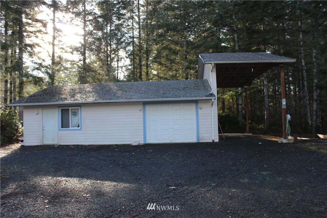 3030 East Rasor Road Belfair, WA 98528 - Photo 6 of 23 Gallery Image 6