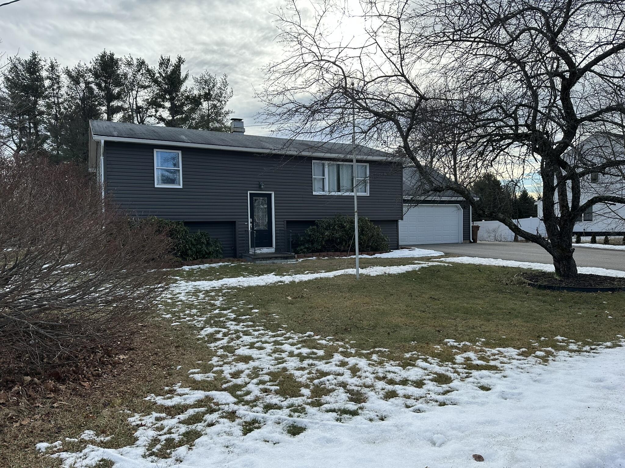 6 Lina Avenue Saco, ME 04072 - Photo 2 of 34 IMG_4923