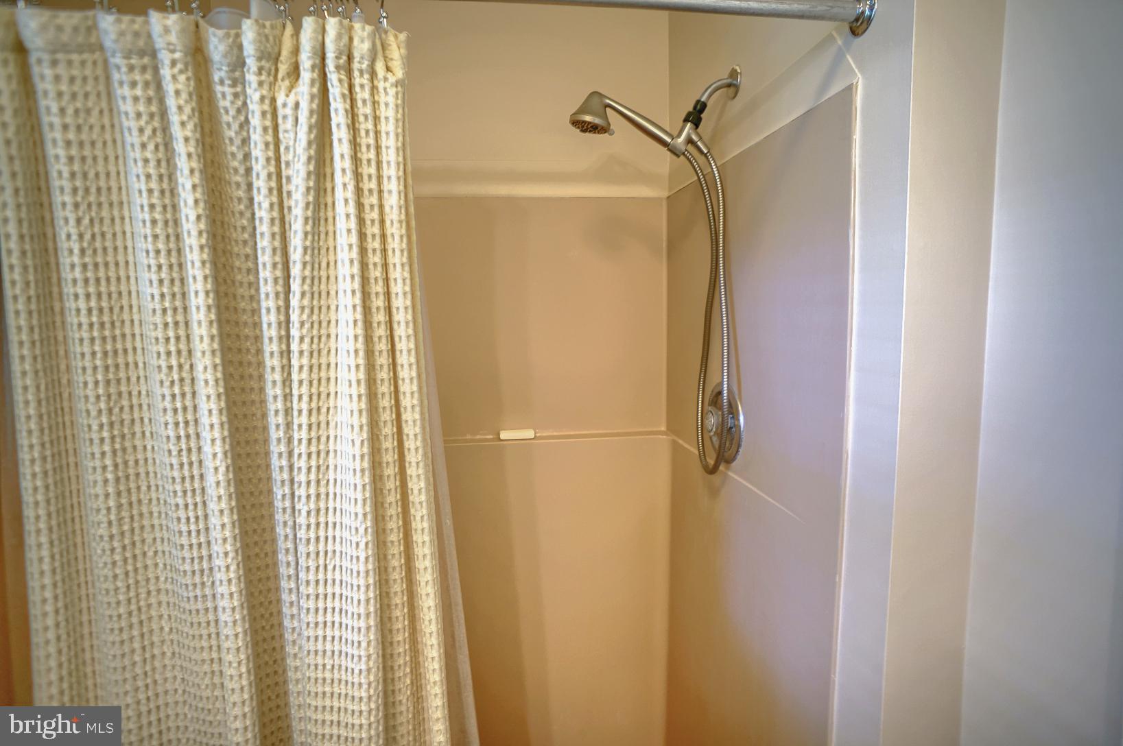 115 East Ridge Street Carlisle, PA 17013 - Photo 8 of 39 Gallery Image 8