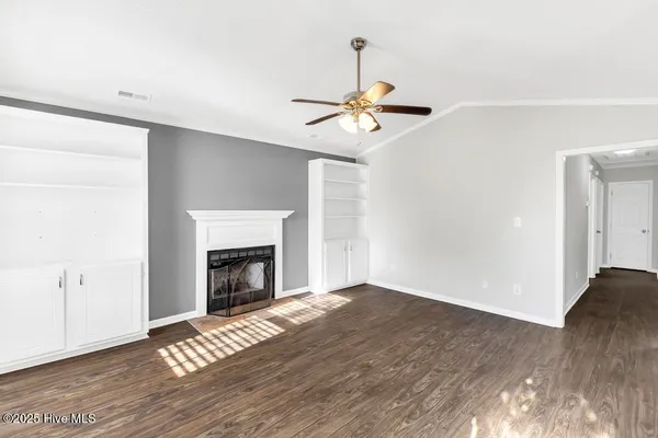 $1,500 | 350 Lands End Lane, Jacksonville, NC 28540