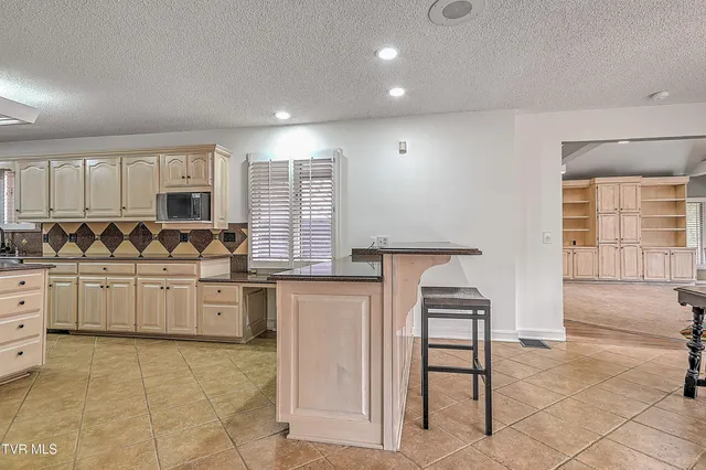 $575,000 | 708 Thornwood Place, Kingsport, TN 37660