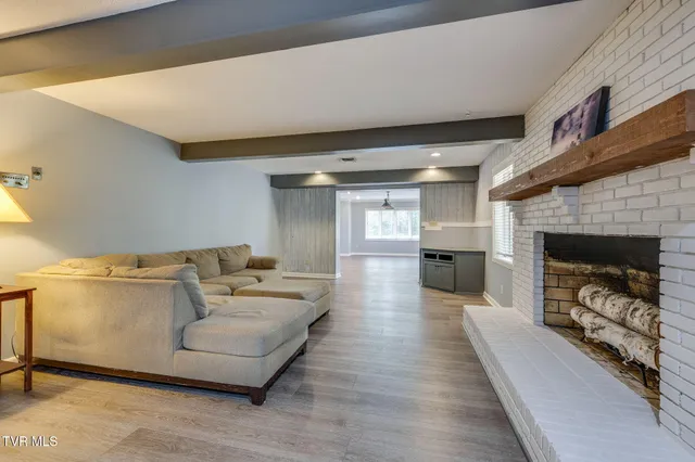 $575,000 | 708 Thornwood Place, Kingsport, TN 37660