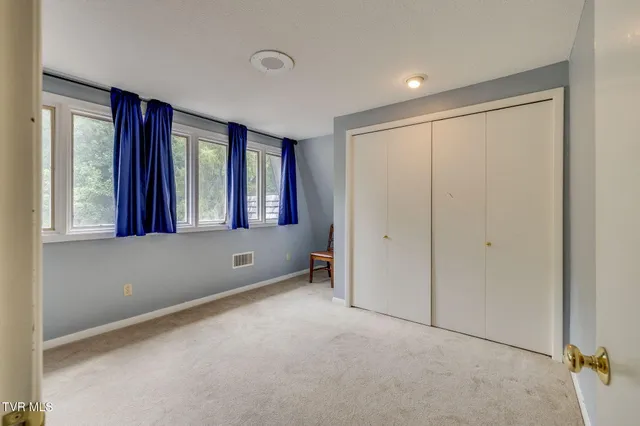 $575,000 | 708 Thornwood Place, Kingsport, TN 37660