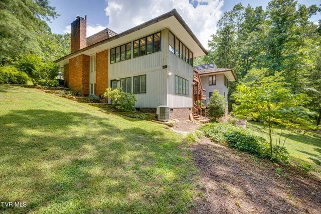 $575,000 | 708 Thornwood Place, Kingsport, TN 37660