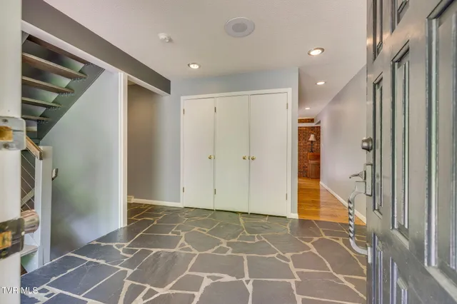 $575,000 | 708 Thornwood Place, Kingsport, TN 37660