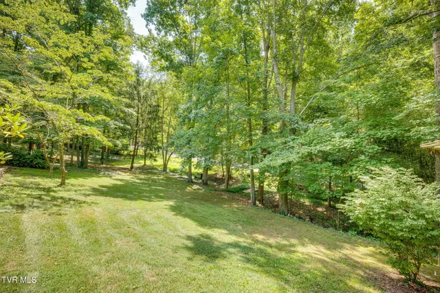 $575,000 | 708 Thornwood Place, Kingsport, TN 37660