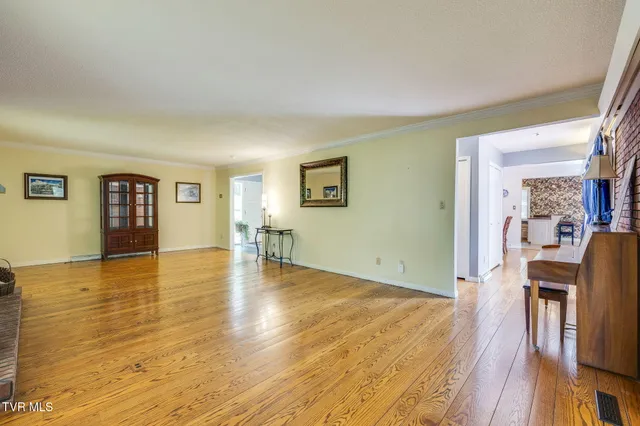 $575,000 | 708 Thornwood Place, Kingsport, TN 37660