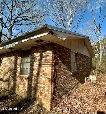 $104,900 | 409 Stonybrook Trail Southeast, Bogue Chitto, MS 39629