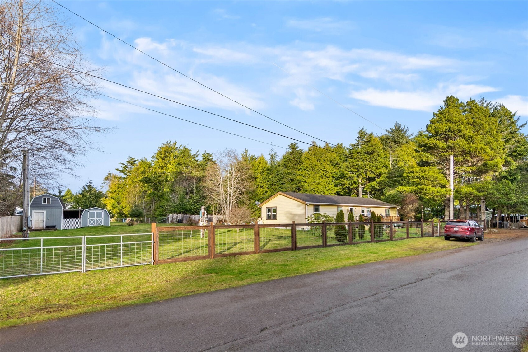 35 Paradise Lane Pacific Beach, WA 98571 - Photo 2 of 4