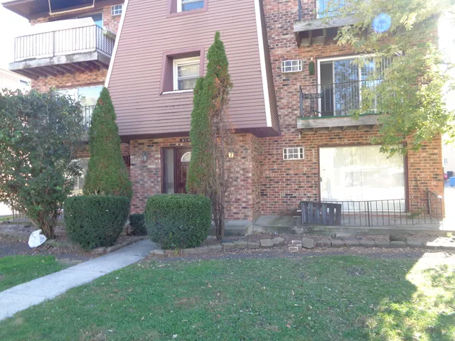 $1,625 | 8149 83rd Place, Unit 6, Justice, IL 60458