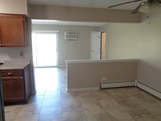 $1,625 | 8149 83rd Place, Unit 6, Justice, IL 60458