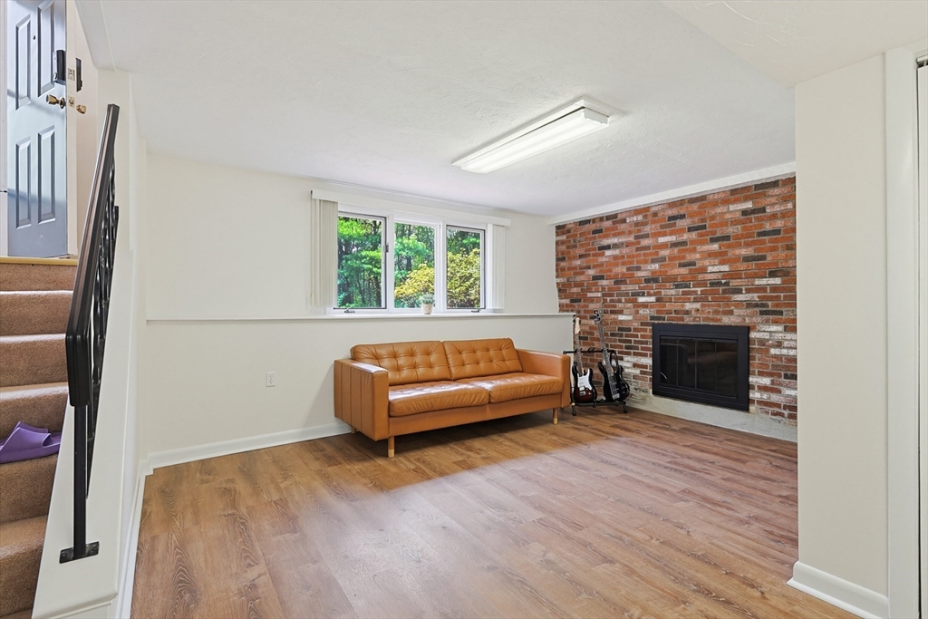 1 Tamworth Road Sharon, MA 02067 - Photo 24 of 31