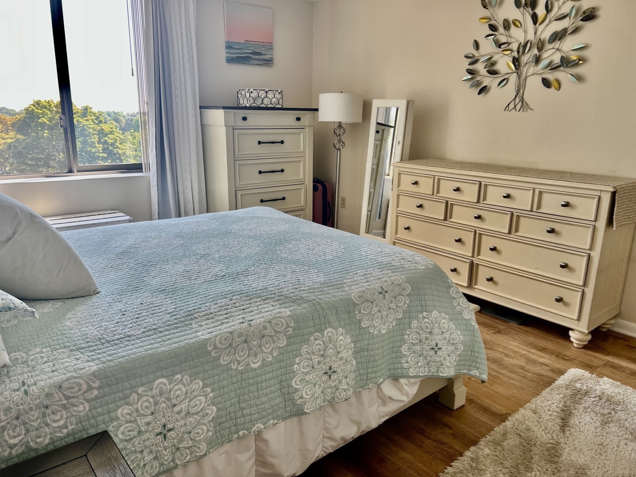 1008 Paradise Road, Unit PHL Swampscott, MA 01907 - Photo 22 of 26 Gallery Image 22