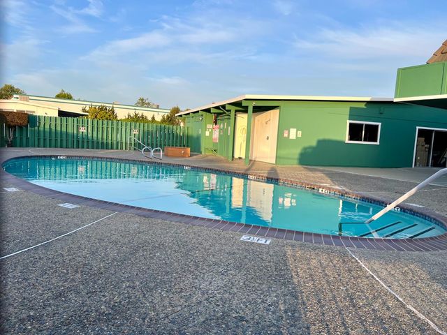 $225,000 | 1150 West Winton Avenue, Unit 204, Hayward, CA 94545