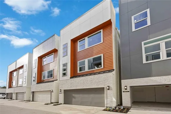 $489,000 | 1805 Emir Street, Unit M, Houston, TX 77009