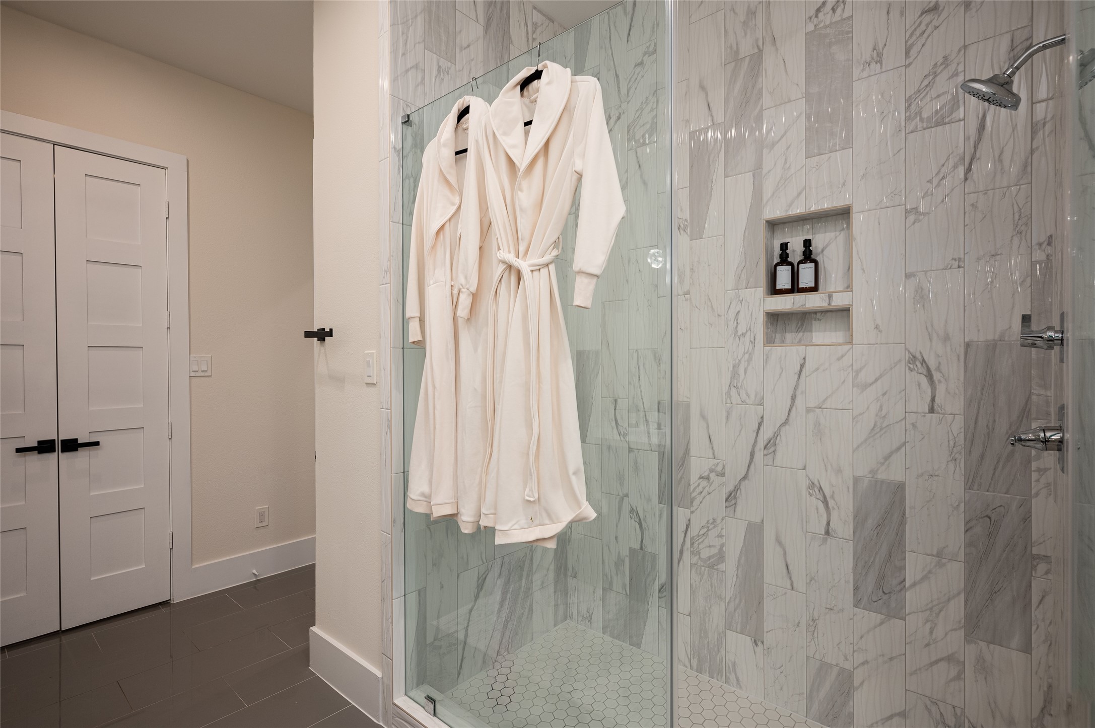 913 Thompson Street Houston, TX 77007 - Photo 35 of 49