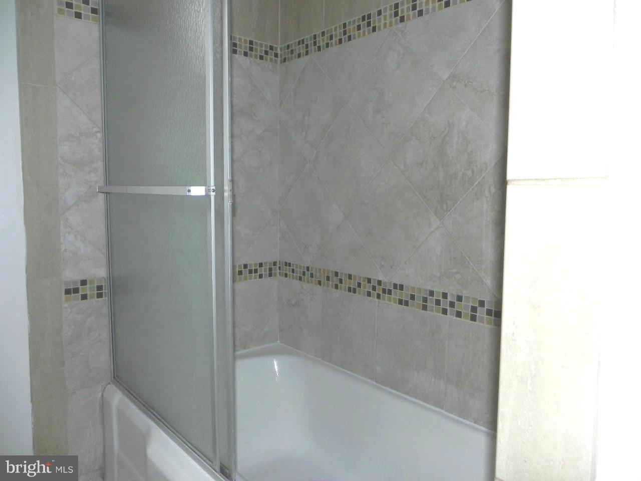 26727 Ridge Road Damascus, MD 20872 - Photo 13 of 30 Bath 1b