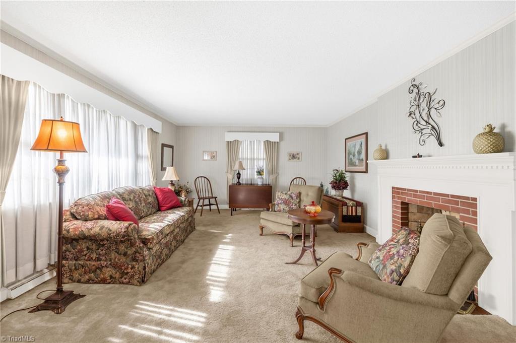 5009 Wainwright Road McLeansville, NC 27301 - Photo 7 of 37