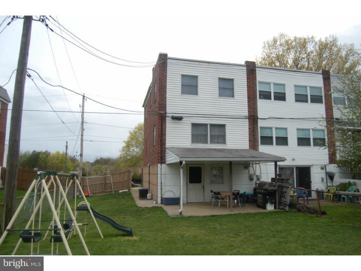 3145 Birch Road Philadelphia, PA 19154 - Photo 4 of 13 Exterior Back