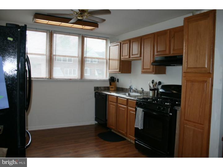 3145 Birch Road Philadelphia, PA 19154 - Photo 7 of 13 Kitchen
