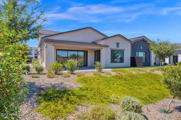 $1,195,000 | 2648 East Longhorn Court, Gilbert, AZ 85297