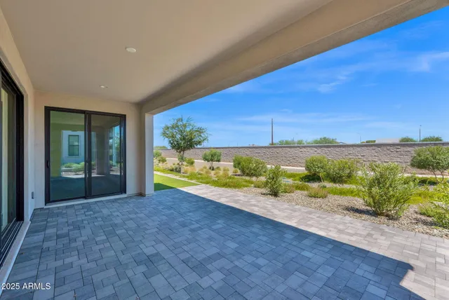 $1,195,000 | 2648 East Longhorn Court, Gilbert, AZ 85297