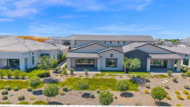 $1,195,000 | 2648 East Longhorn Court, Gilbert, AZ 85297
