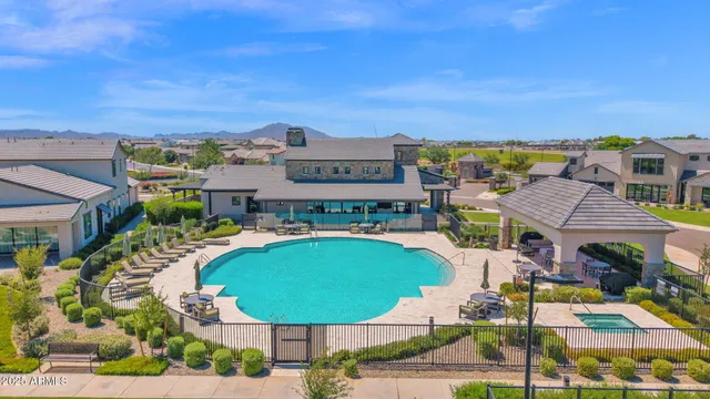 $1,195,000 | 2648 East Longhorn Court, Gilbert, AZ 85297