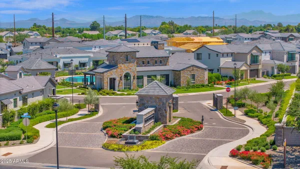 $1,195,000 | 2648 East Longhorn Court, Gilbert, AZ 85297