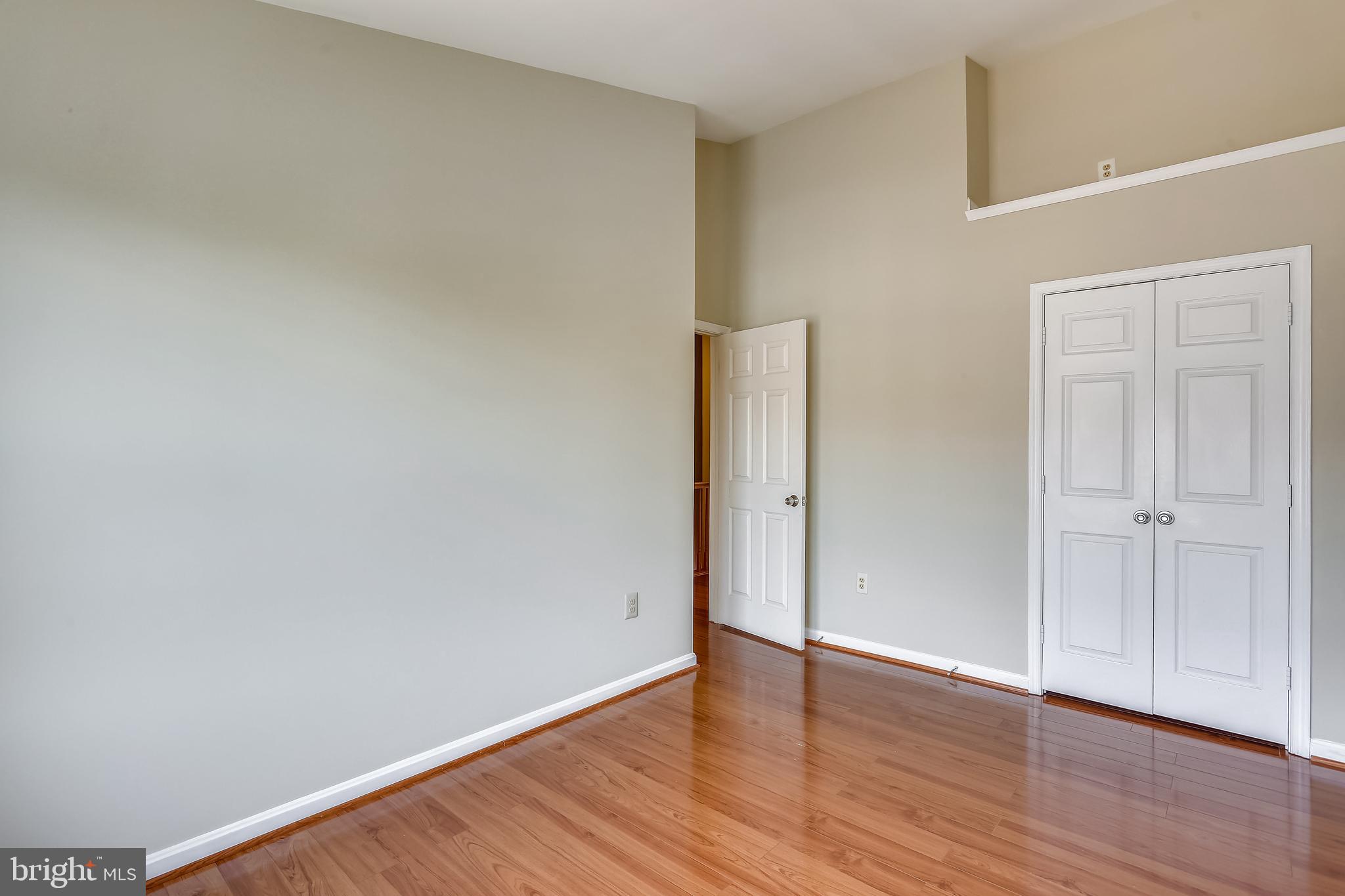215 Ridgepoint Place Gaithersburg, MD 20878 - Photo 26 of 43 Second bedroom with walk-in closet