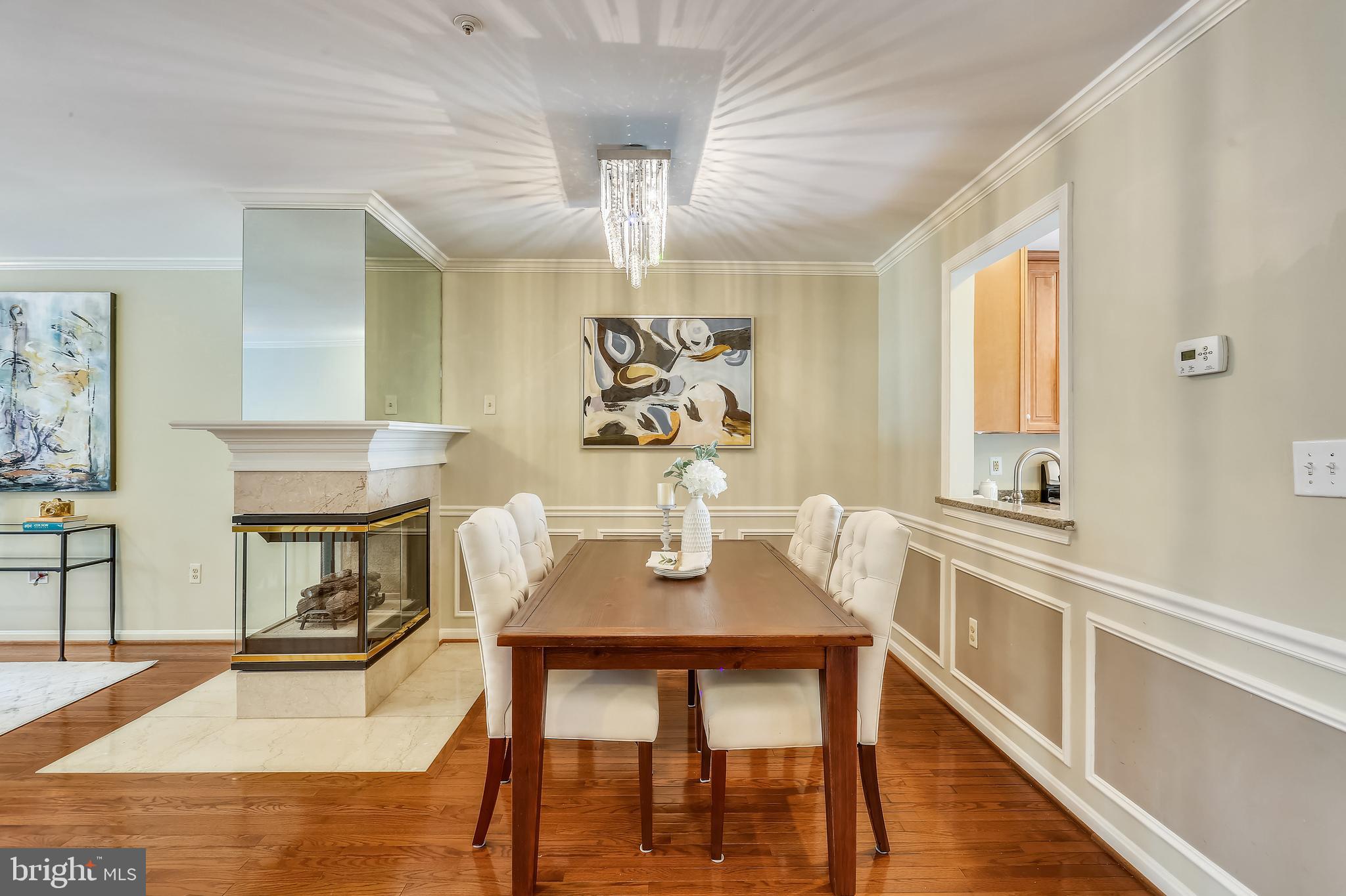 215 Ridgepoint Place Gaithersburg, MD 20878 - Photo 10 of 43 Dining room w/elegant moldings