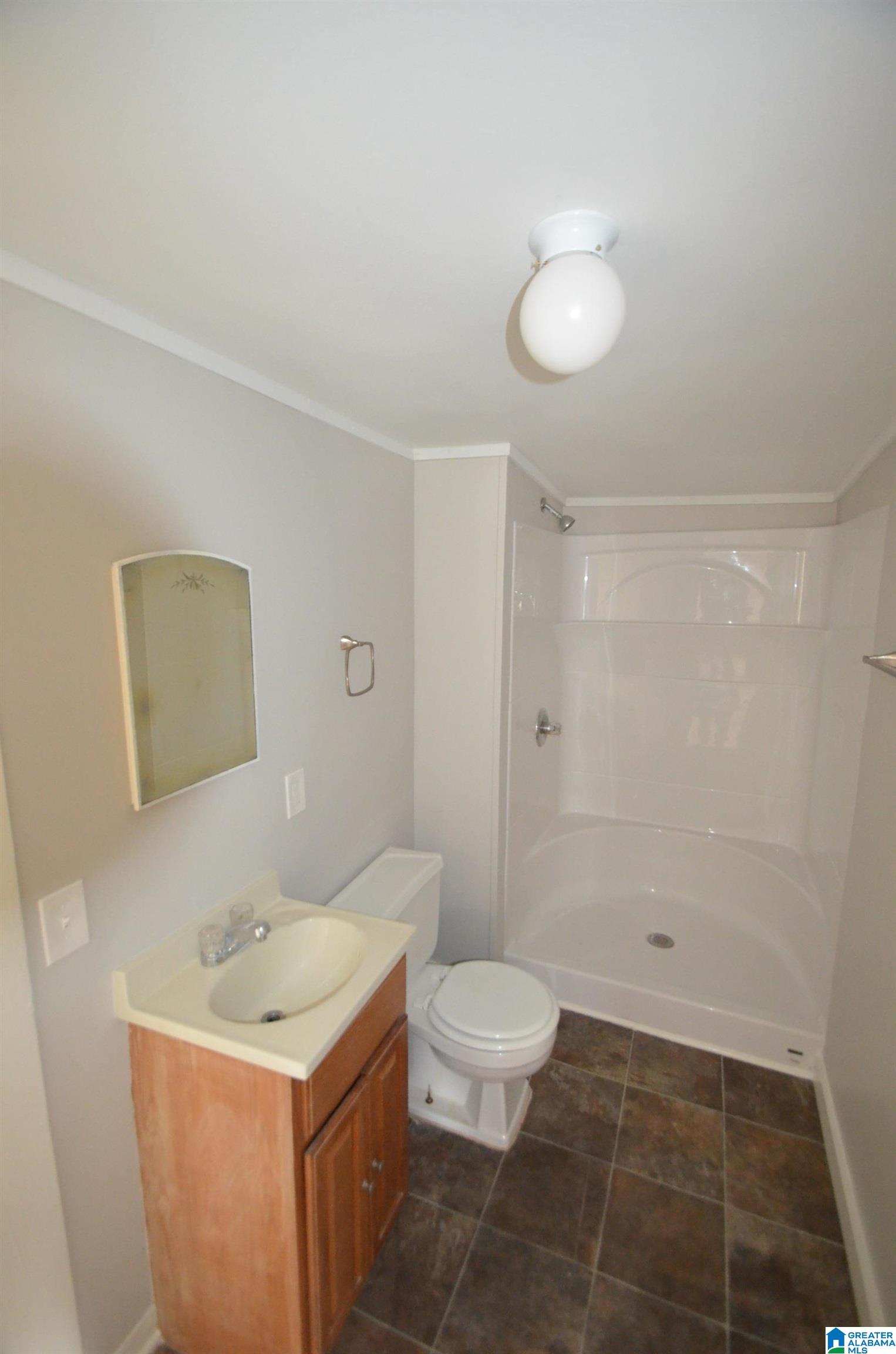 642 South Parkell Avenue Bessemer, AL 35023 - Photo 15 of 39