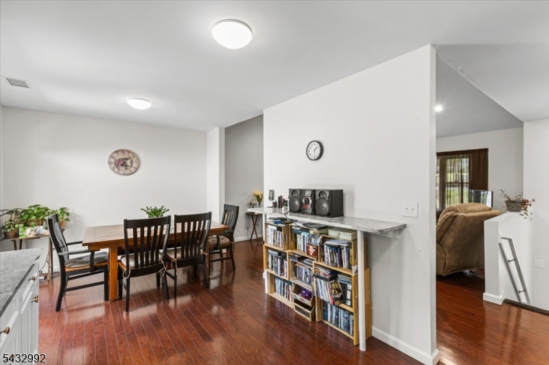 47 Winding Way Andover, NJ 07821 - Photo 13 of 42