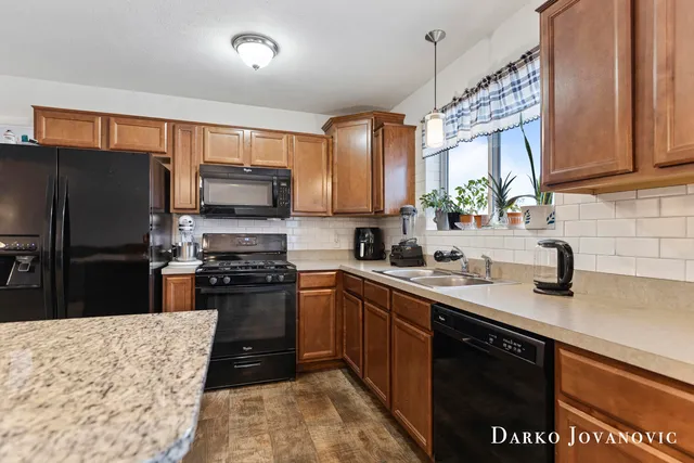 $324,900 | 14057 Olin Lakes Drive, Cedar Springs, MI 49319