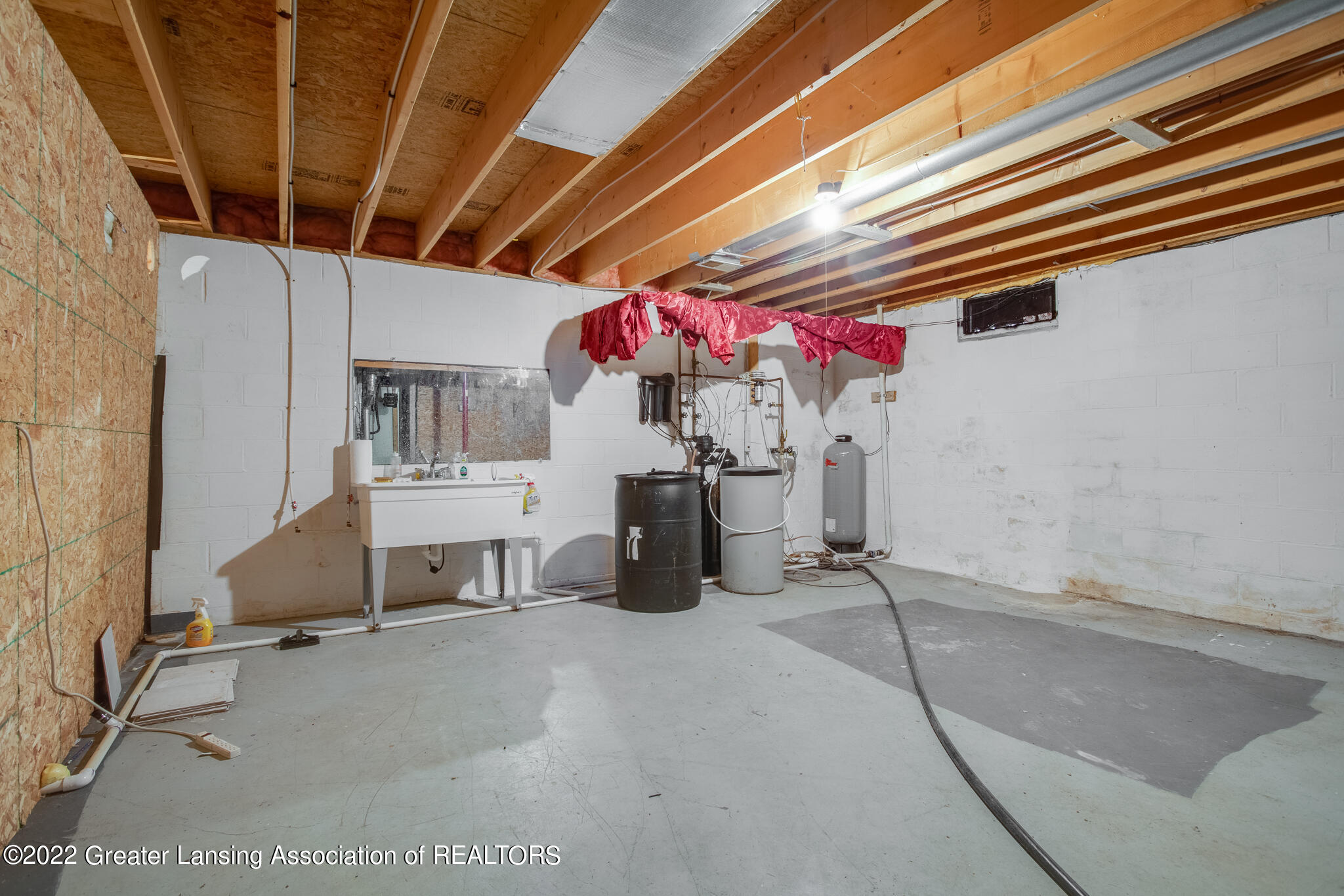 2360 Hawley Road Mason, MI 48854 - Photo 23 of 30 2360_Hawley_JEFF-15