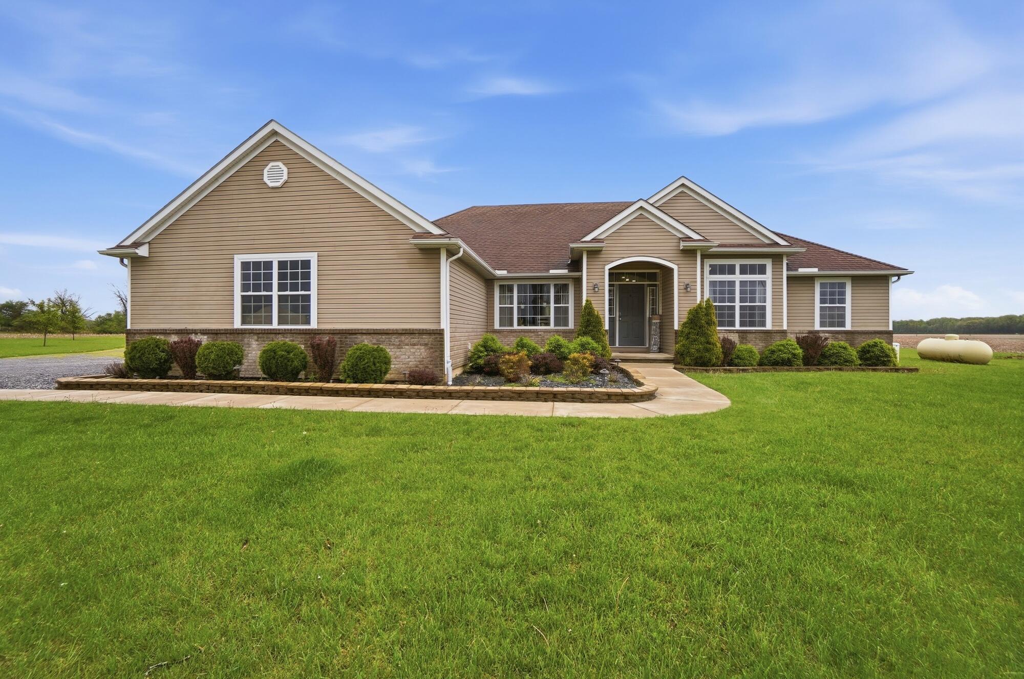 16120 Waynesfield Road Waynesfield, OH 45896 - Photo 2 of 91 008