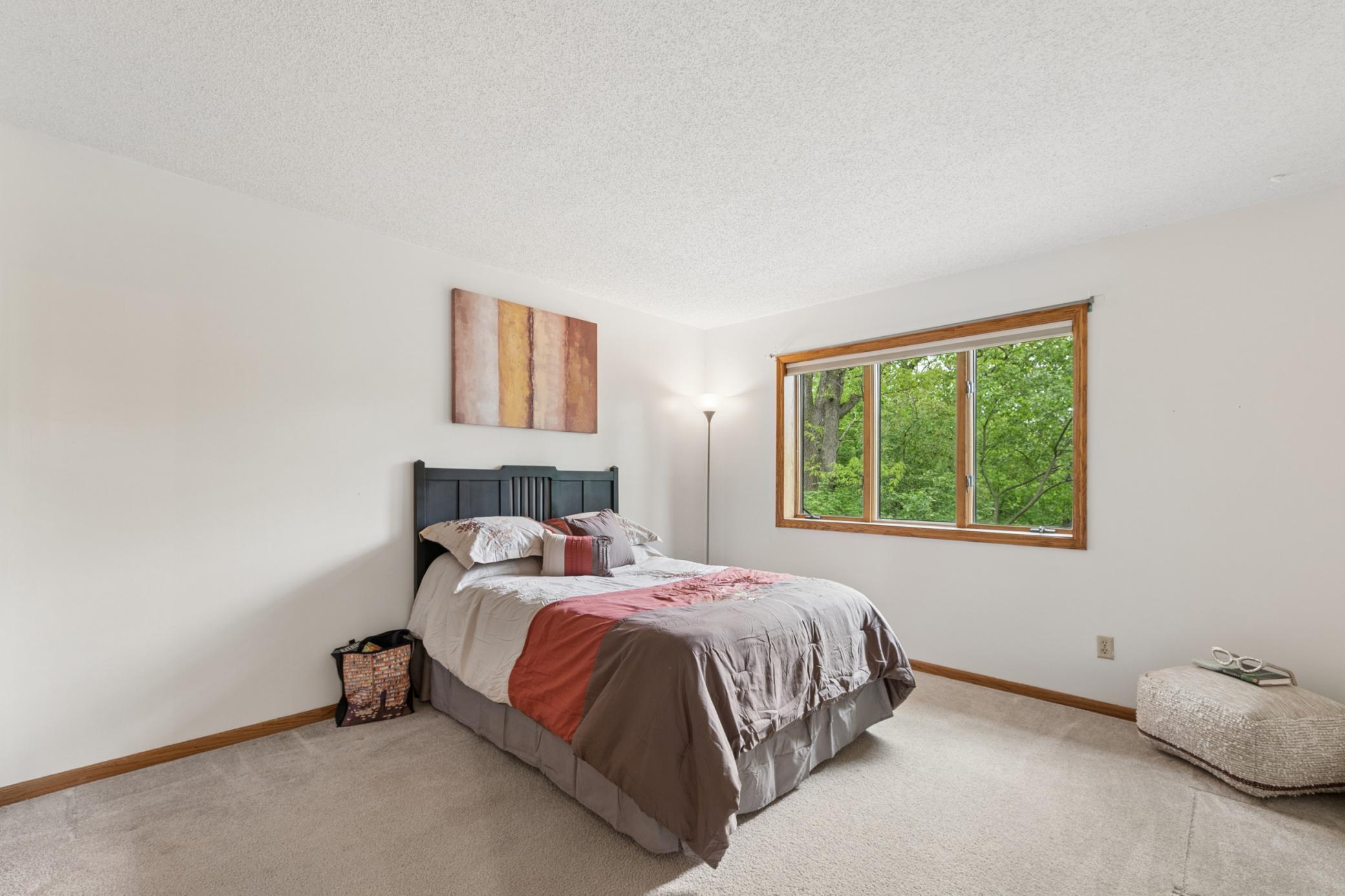 8655 Hunters Way Apple Valley, MN 55124 - Photo 18 of 34