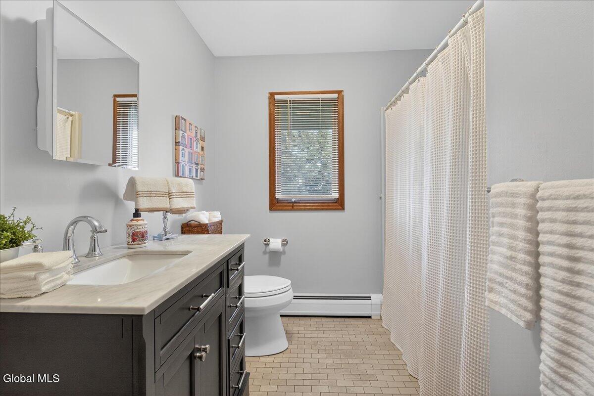 321 Middletown Road Halfmoon, NY 12188 - Photo 8 of 25 11-321 Middletown Rd-11