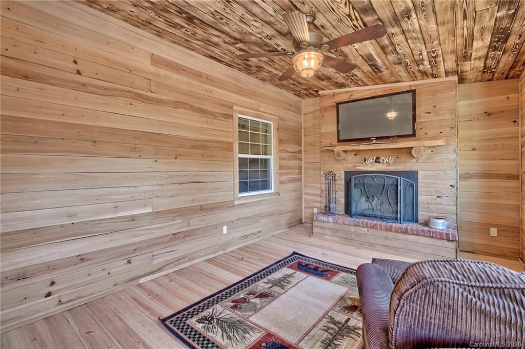 1993 Jones Road Bethune, SC 29009 - Photo 11 of 29 Gallery Image 11