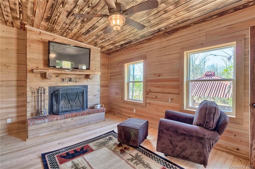 1993 Jones Road Bethune, SC 29009 - Photo 10 of 29 Gallery Image 10