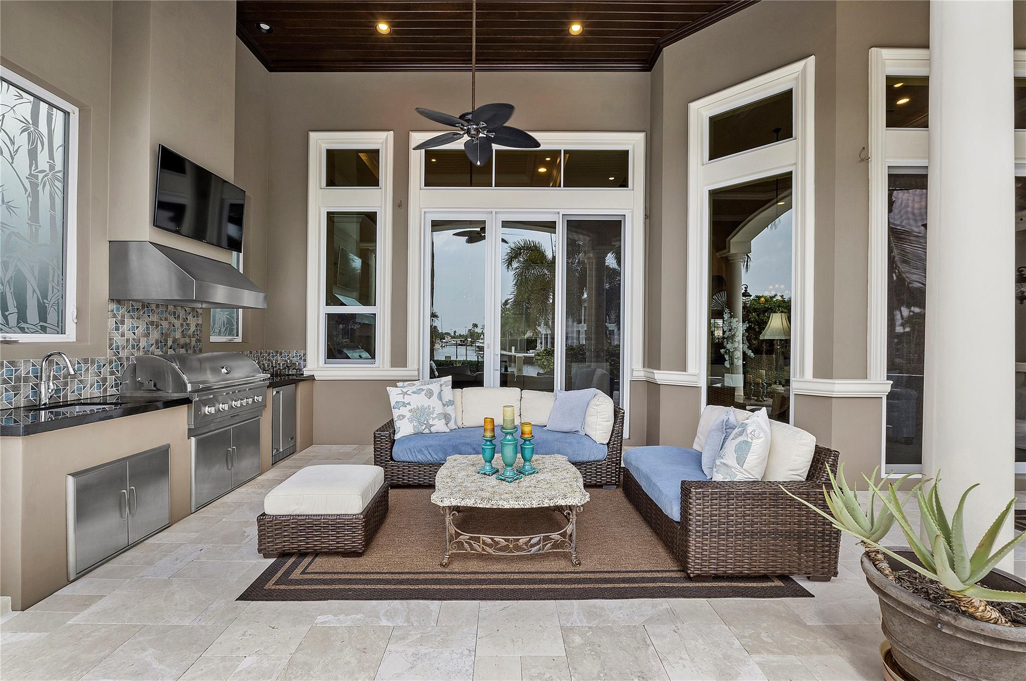 3430 Northeast 23rd Avenue Lighthouse Point, FL 33064 - Photo 34 of 51 Full Outdoor Kitchen