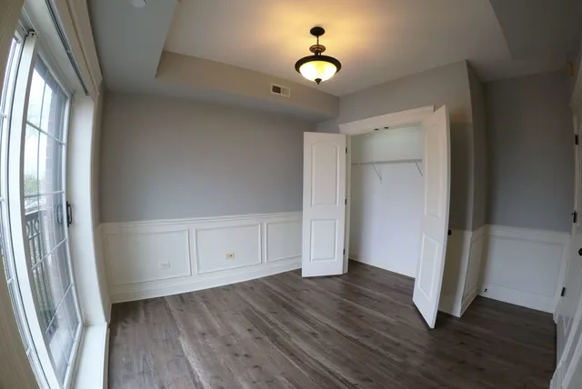 $3,600 | 10765 Clock Tower Drive, Unit 401, Countryside, IL 60525