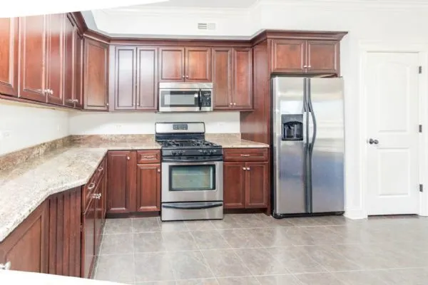 $3,600 | 10765 Clock Tower Drive, Unit 401, Countryside, IL 60525