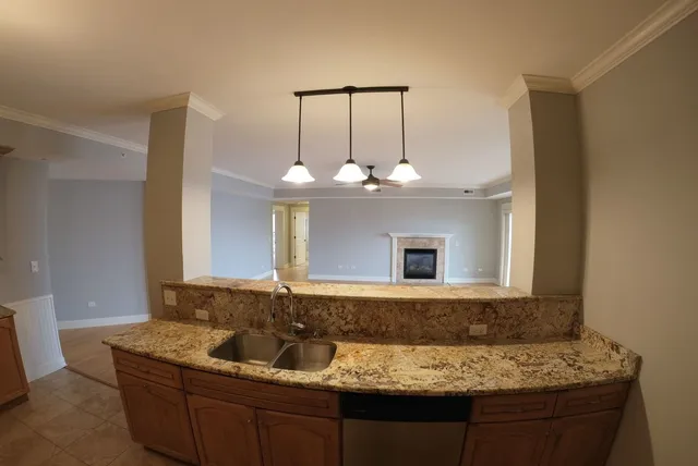 $3,600 | 10765 Clock Tower Drive, Unit 401, Countryside, IL 60525