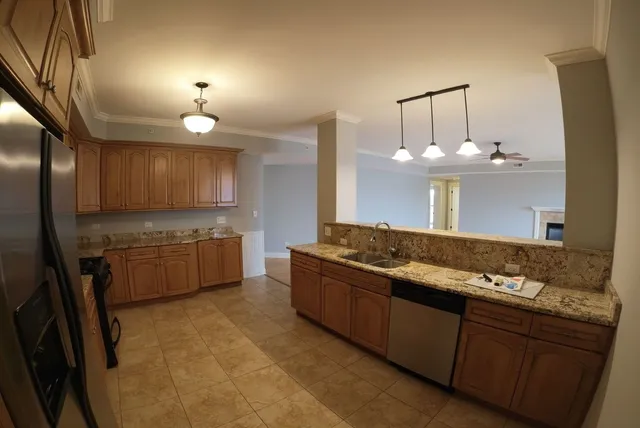 $3,600 | 10765 Clock Tower Drive, Unit 401, Countryside, IL 60525