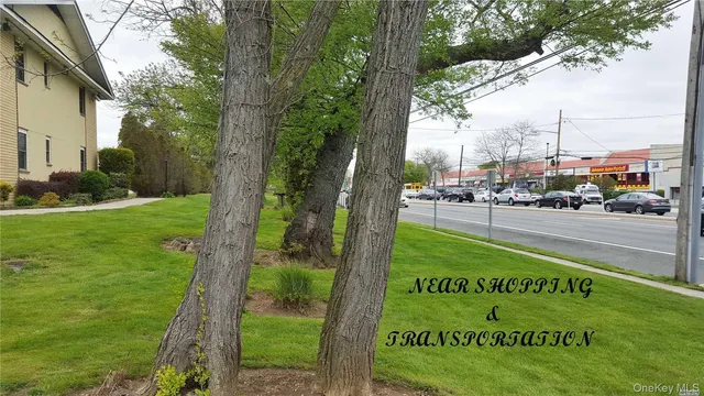 $320,000 | 700 Broadway, Unit 28, Amityville, NY 11701