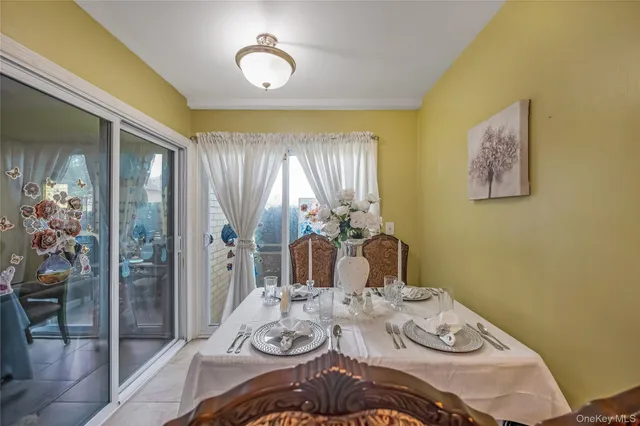 $320,000 | 700 Broadway, Unit 28, Amityville, NY 11701