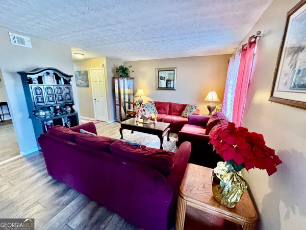 $135,000 | 22 Fairview Drive, Jonesboro, GA 30238