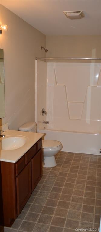 657 Shellbark Drive Concord, NC 28025 - Photo 13 of 24 a bathroom with a bathtub