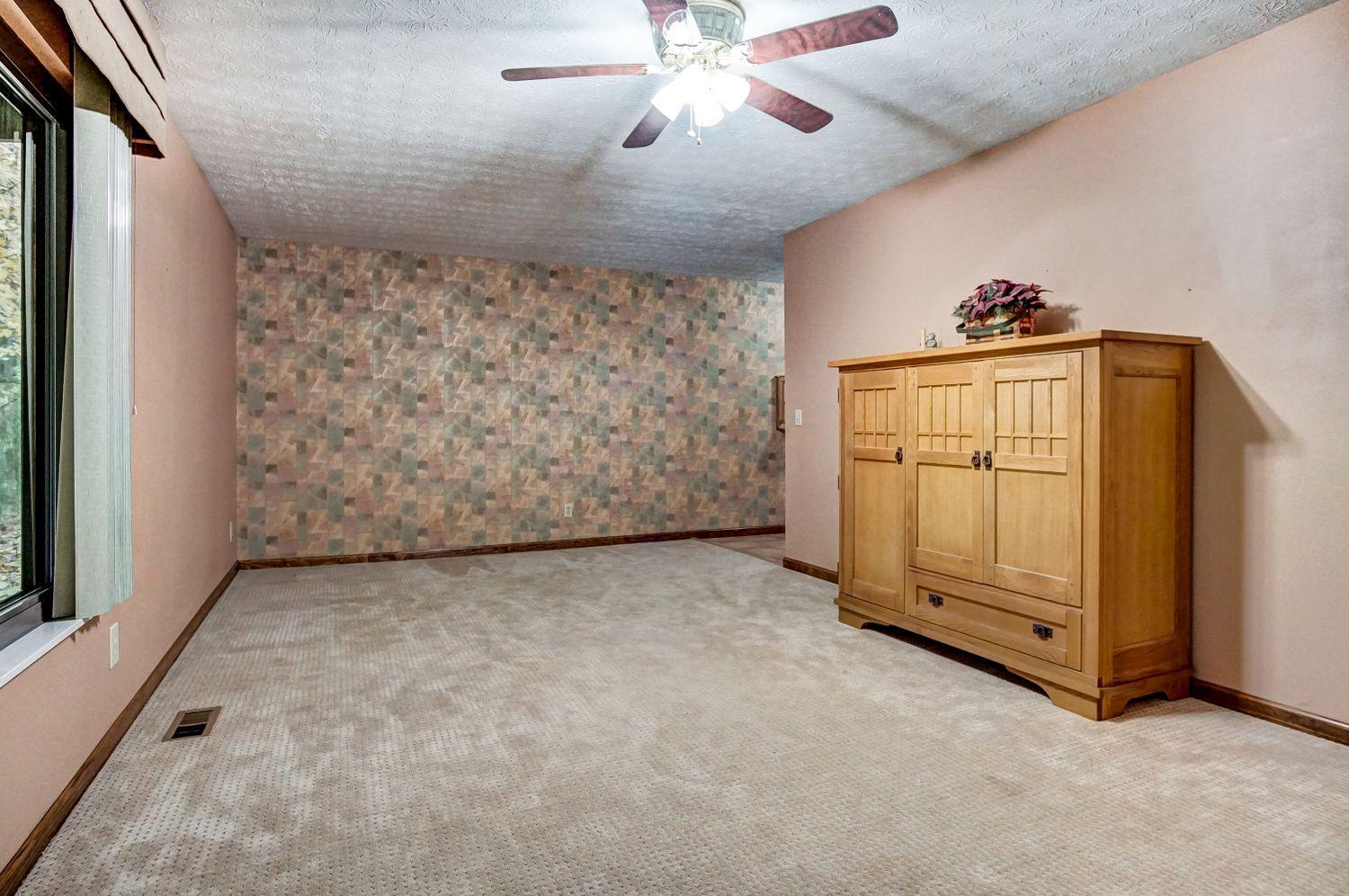 2255 Ballentine Pike Springfield, OH 45502 - Photo 13 of 57